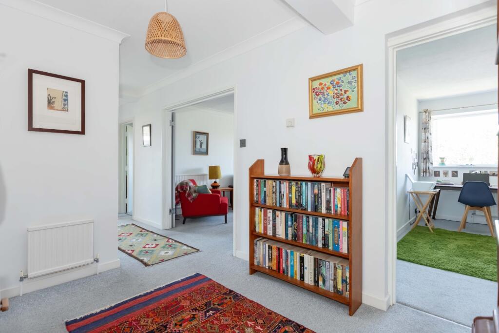 Apartment in Worthing, West Sussex - View 5