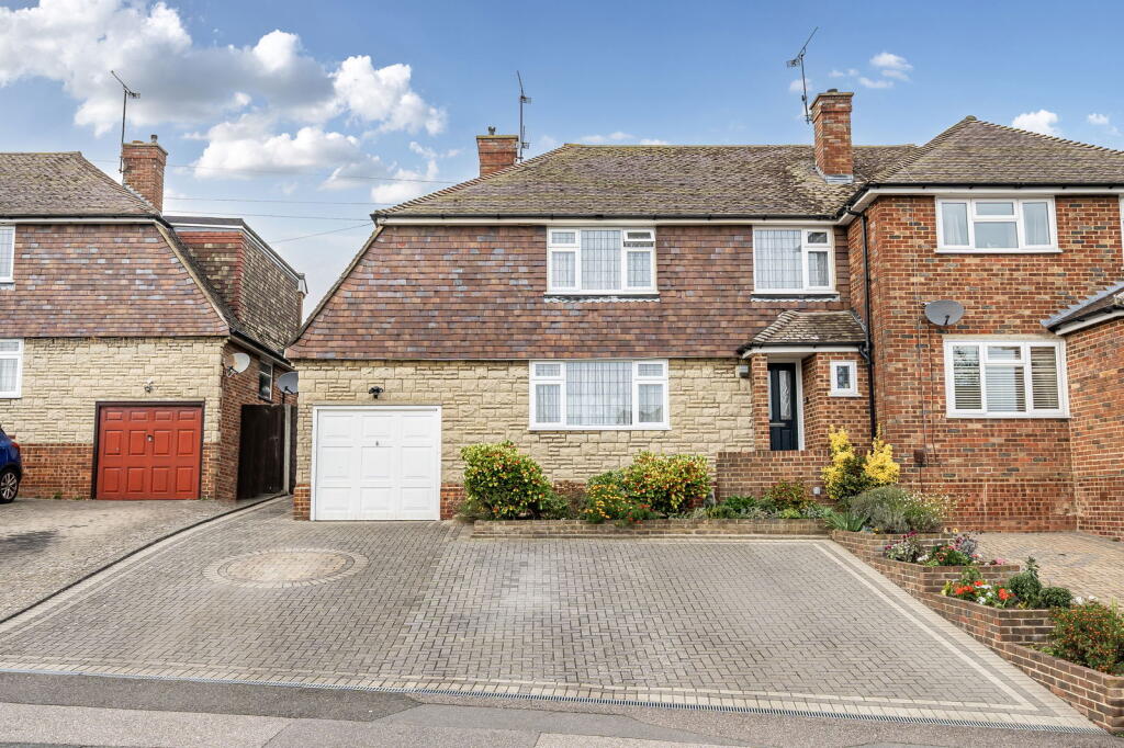 Main image of property: SALE AGREED BY KAYLEIGH STEVENS