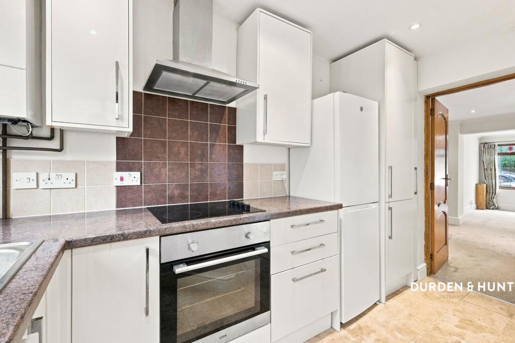 House in Brentwood, Essex - View 5