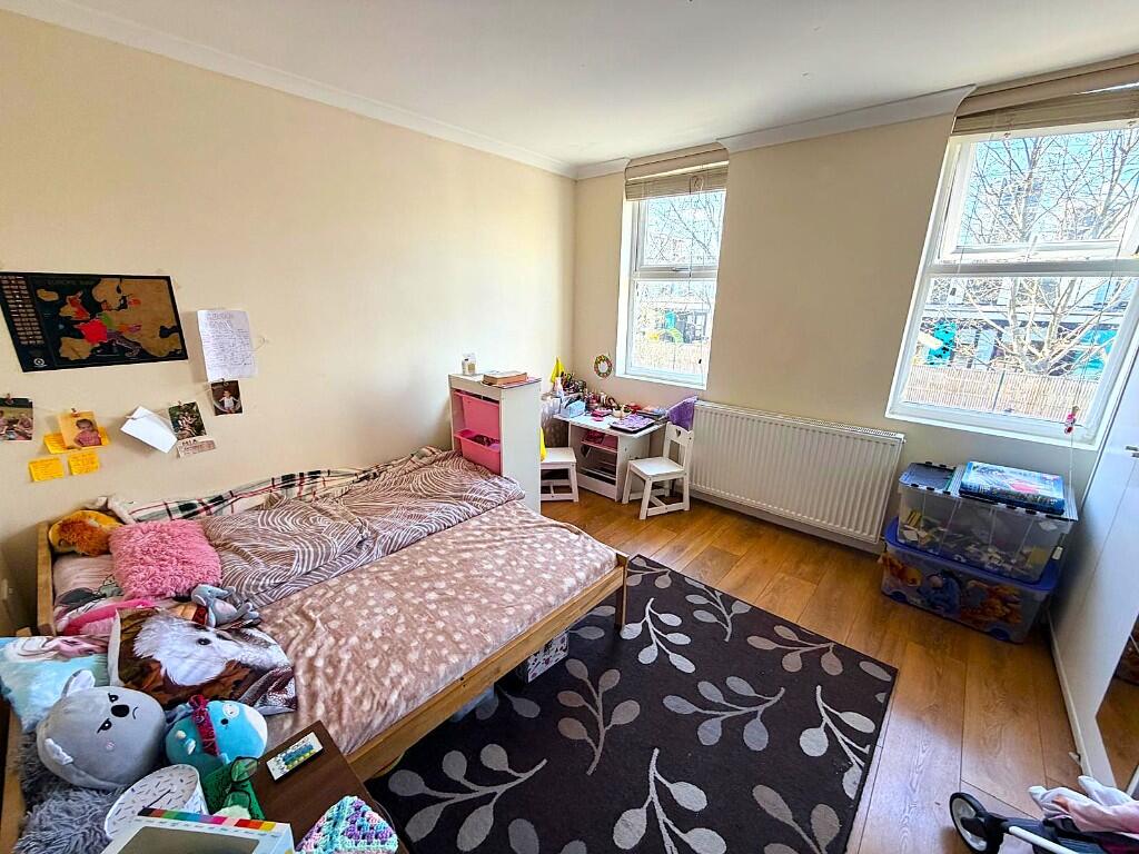 3 bedroom semi-detached house for rent