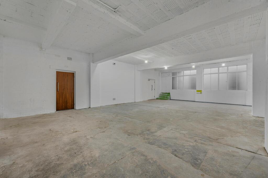 hall 13.jpg