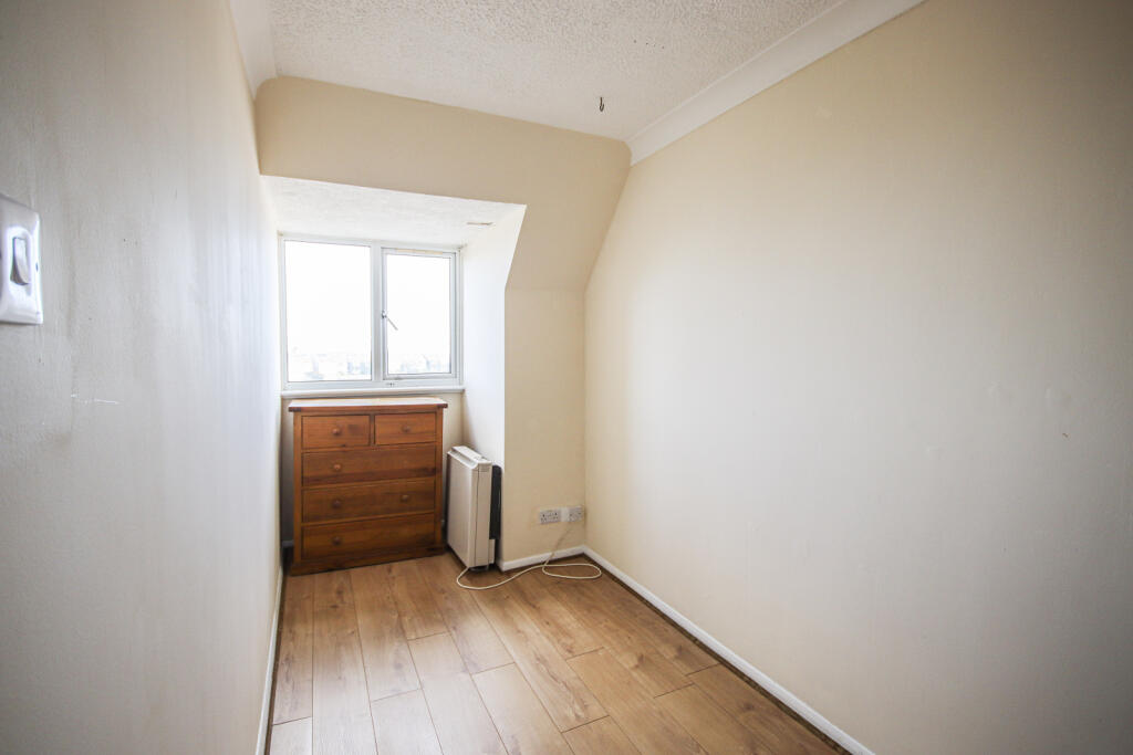 Apartment in Rochester - More
