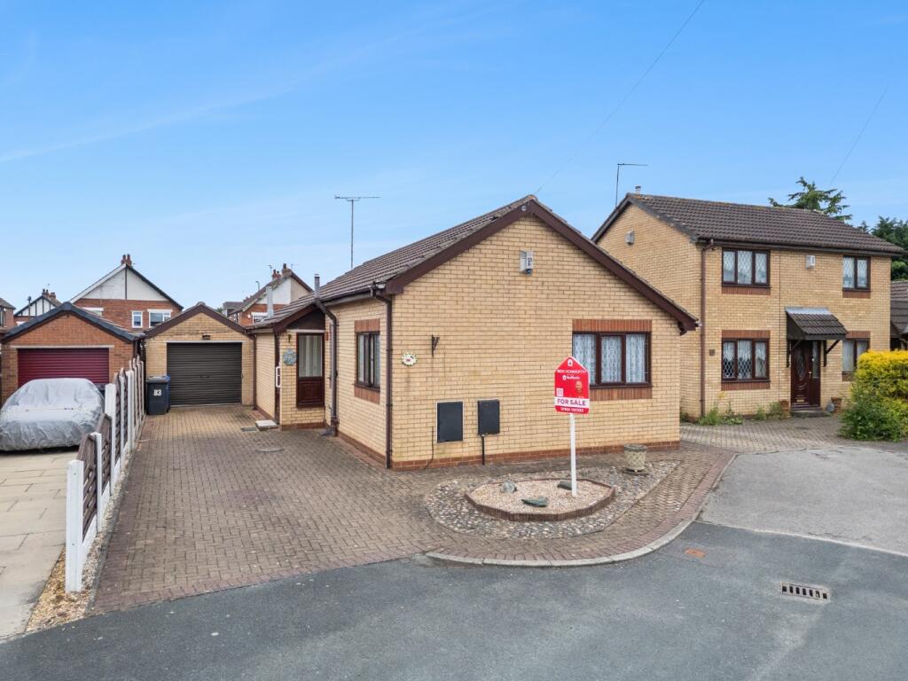 2-bed detached on St. Marys Drive, Dunsville, Doncaster, South Yorkshire, DN7, £175,000