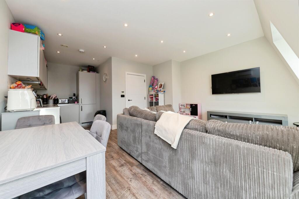 Additional image 2 of Parkway, Welwyn Garden City