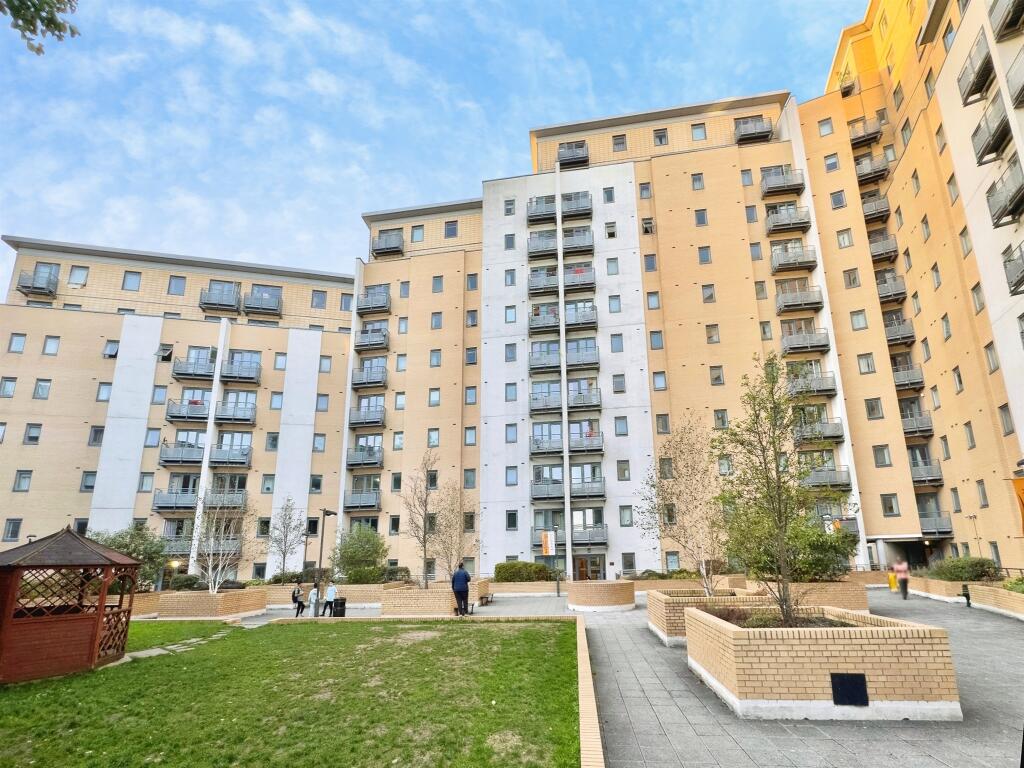 Main image of property: Elmwood Lane, Leeds