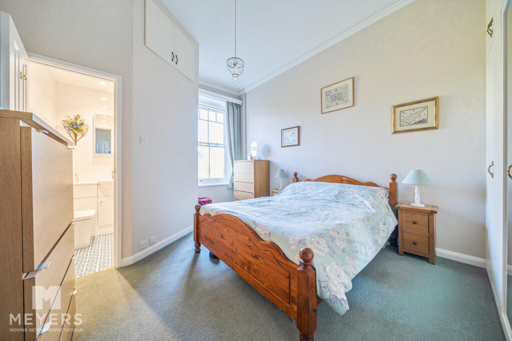 Apartment in Bournemouth, Colehill - More