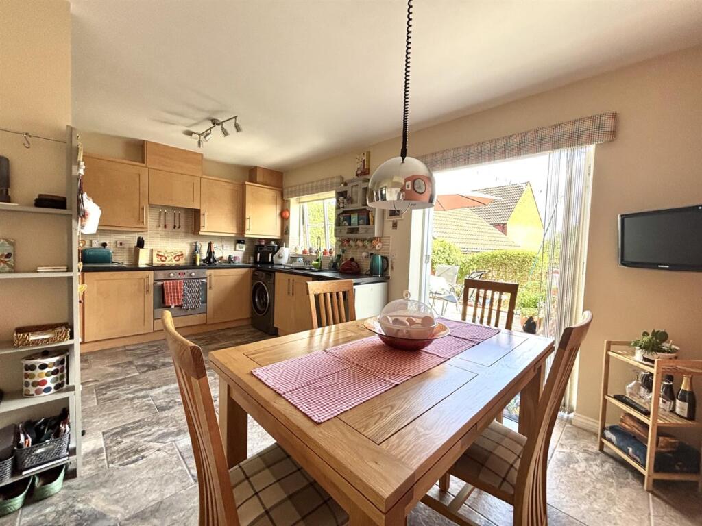 House in Salisbury - View 3