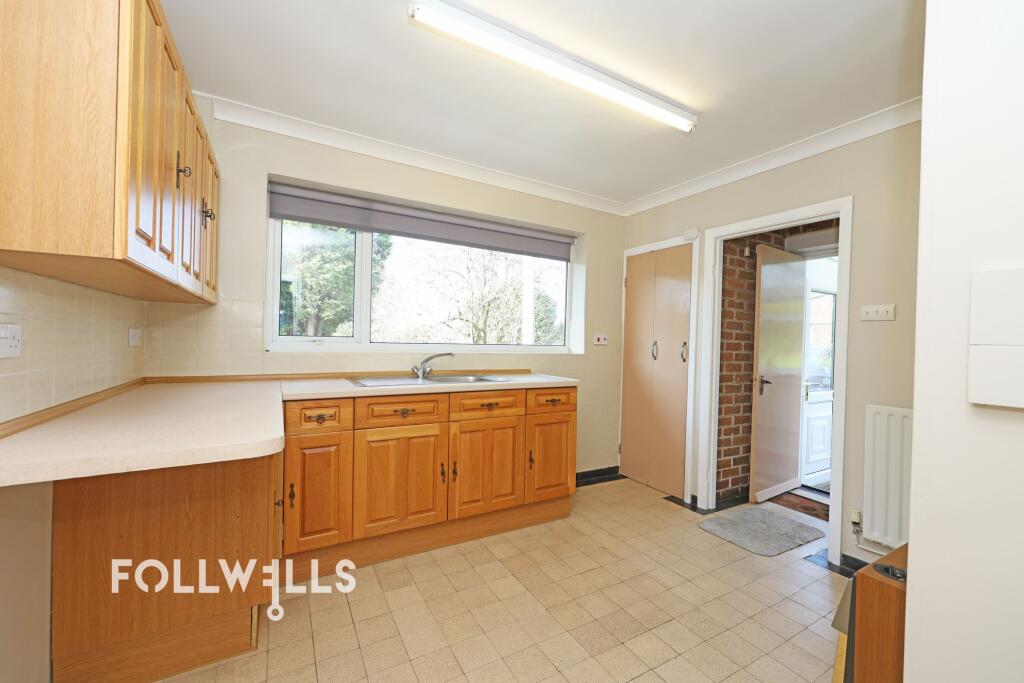 House in Newcastle-under-Lyme, Finney Green, Keele - View 3