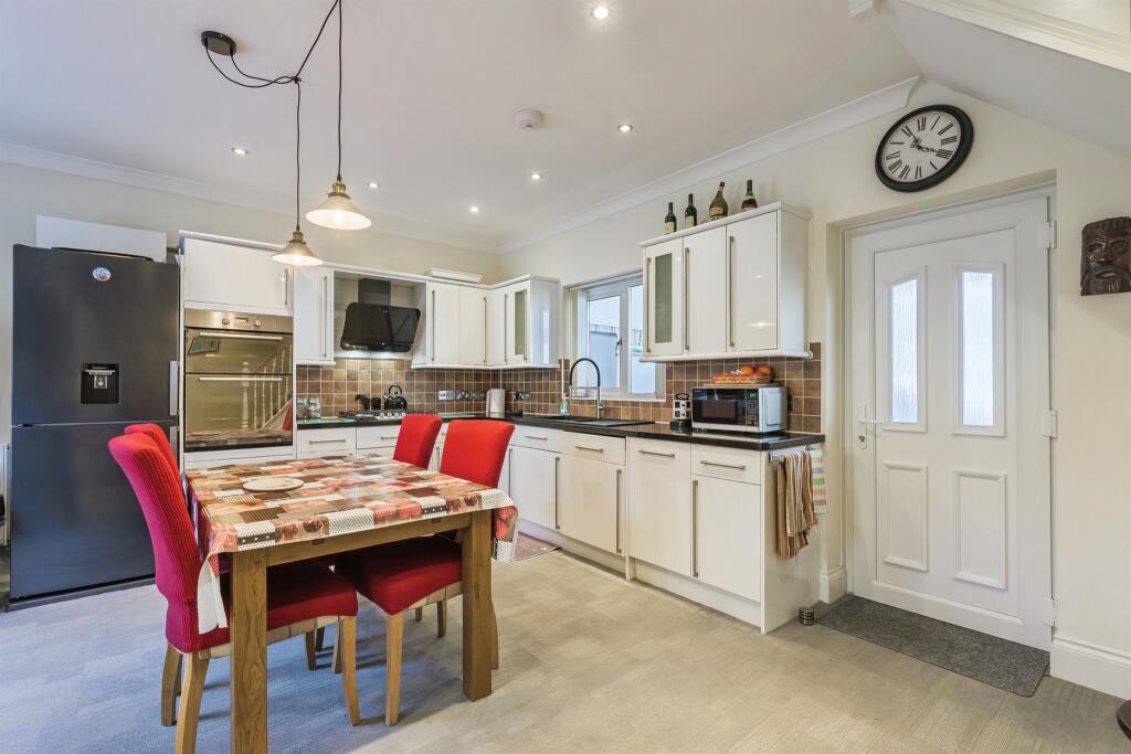 Erme Mews, Ivybridge photo 3