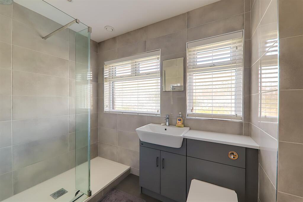 House in Worthing, West Worthing - More