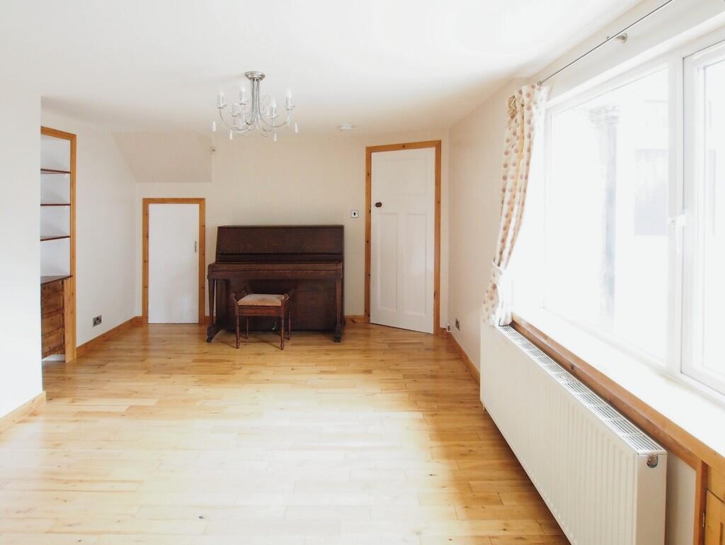 House in Paisley - View 4