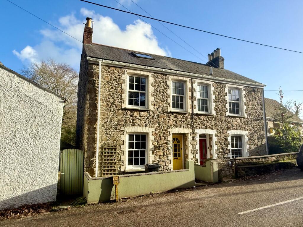 Main image of property: Nangitha Place, Budock Water, TR11