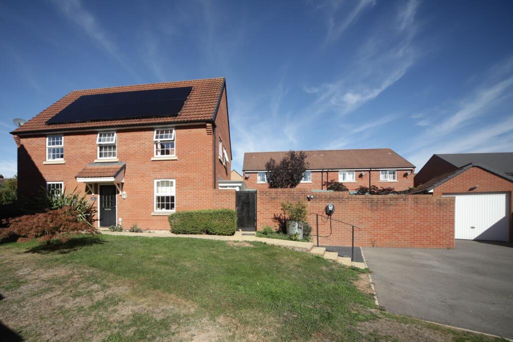Main image of property: Walkers Rise, Taunton, TA2