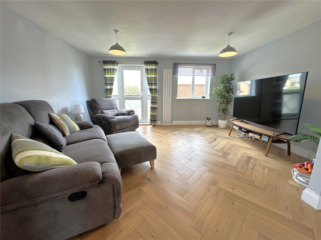 House in Brighton - More