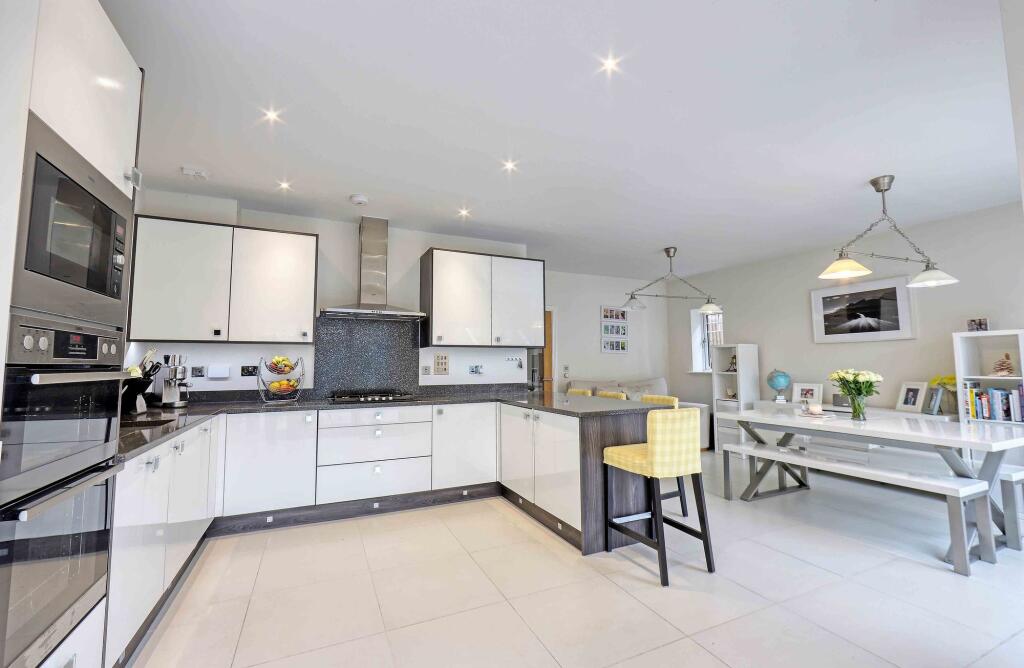 House in Cookham, Windsor and Maidenhead - View 5