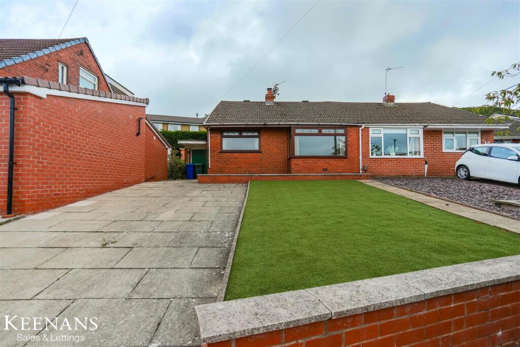2-bed semi-detached on St. Thomas's Road, Rossendale, £199,950