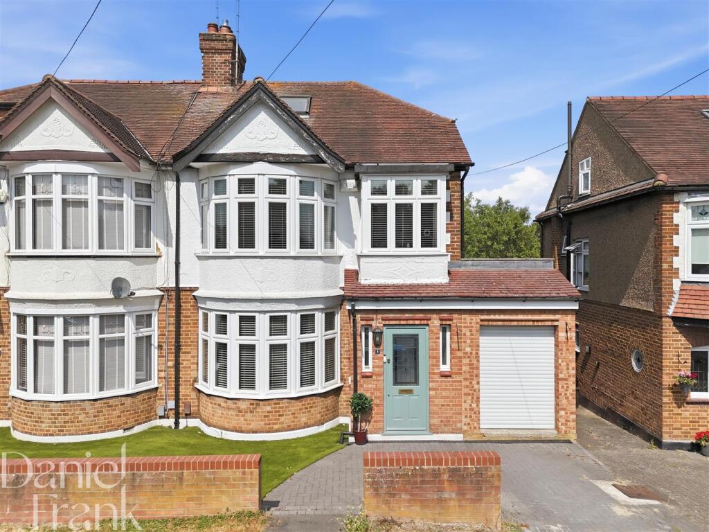 Main image of property: Roundmead Avenue, Loughton