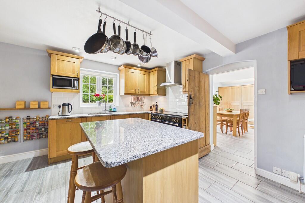 House in Mid Suffolk, Badwell Ash - More