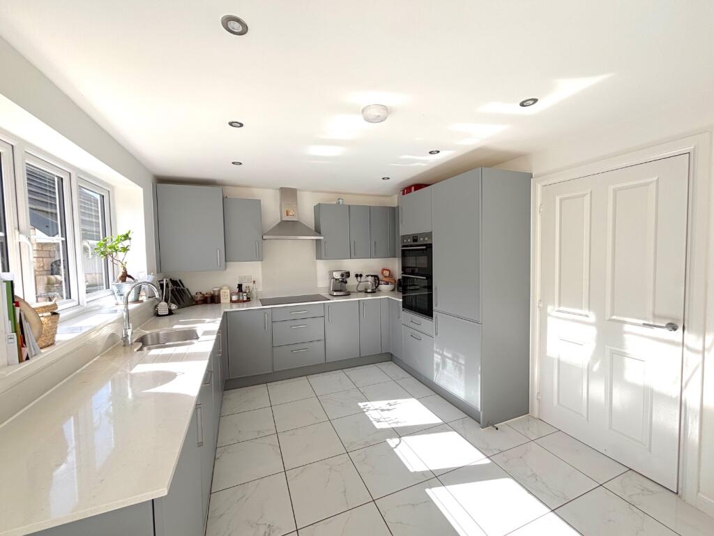 Caxton Close, Paulton, Bristol, Somerset, BS39 7AW photo 3