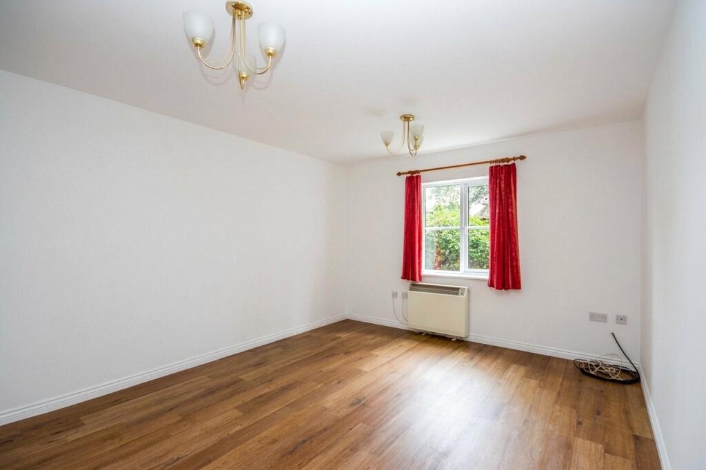 Apartment in Bradley Stoke - View 4