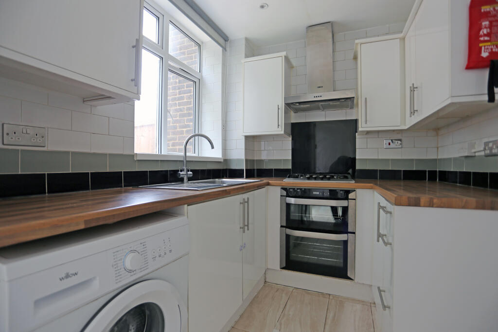 House in London - View 4