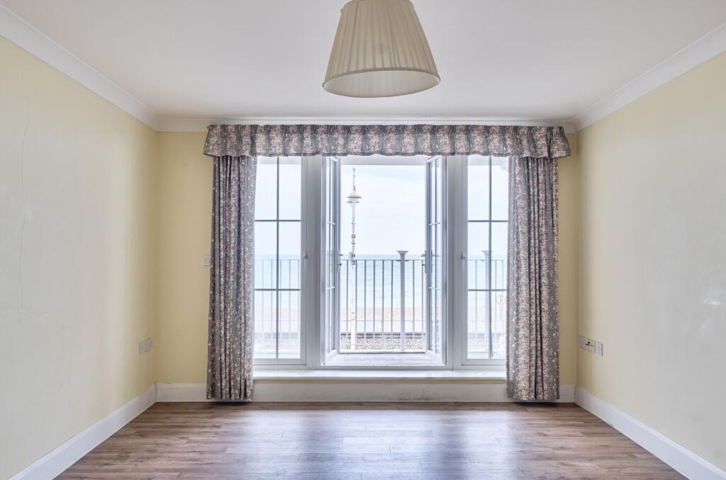 Apartment in Portsmouth - View 4