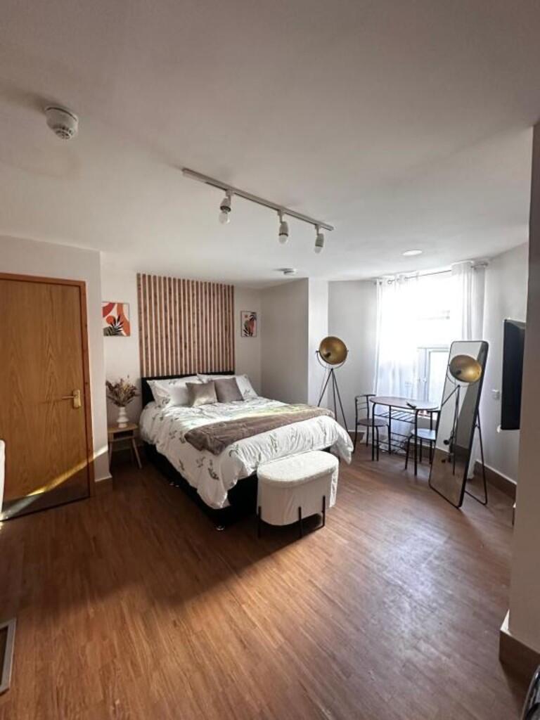 Main image of property: Queens Road, Studio 3, Coventry