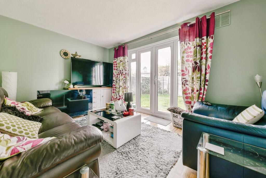 Apartment in Stevenage - View 4
