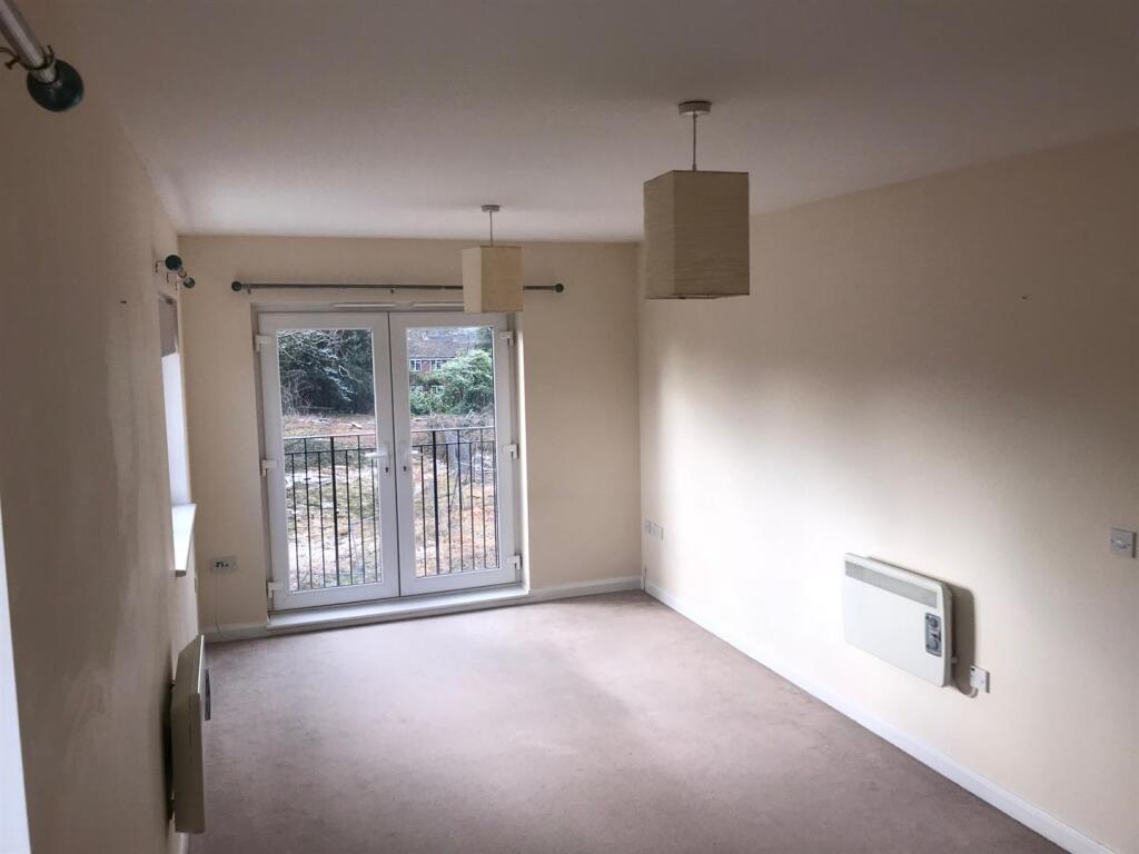 Apartment in Shrewsbury - View 4