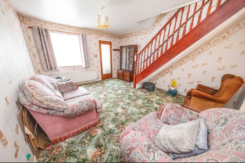House in Havant, Hampshire - View 2