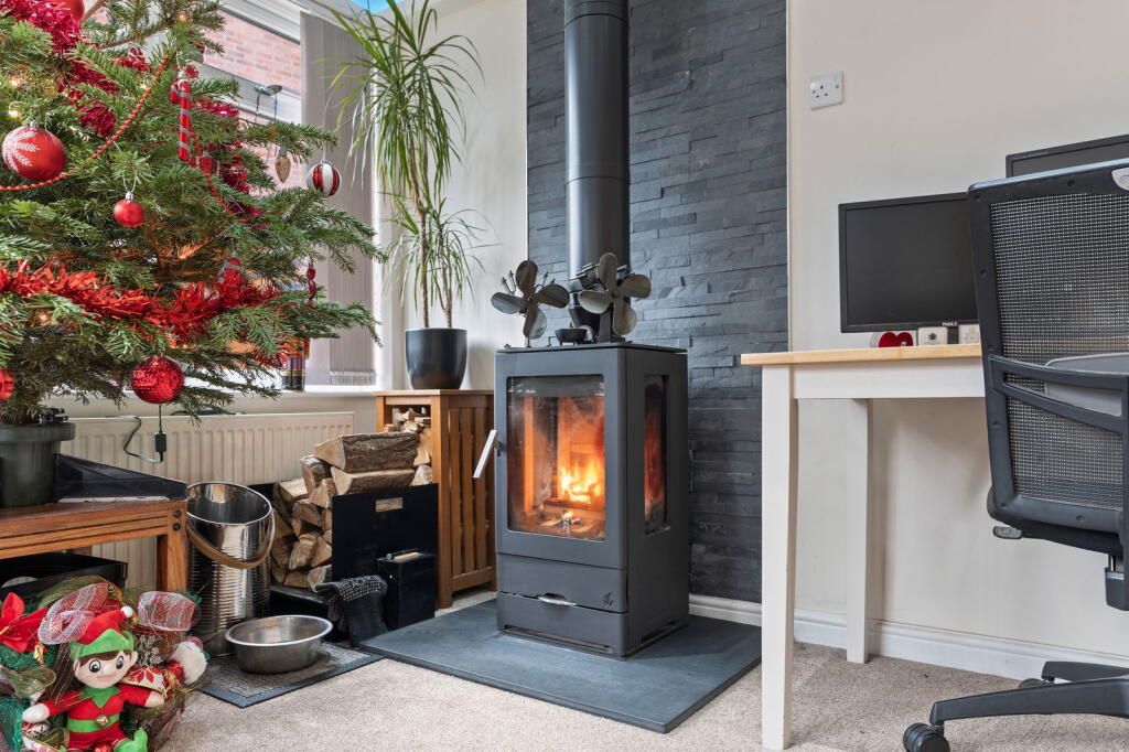 House in Rotherham, Maltby - More
