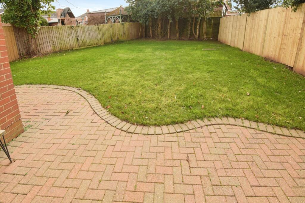 House in Coventry, Green Lane, Finham - View 6