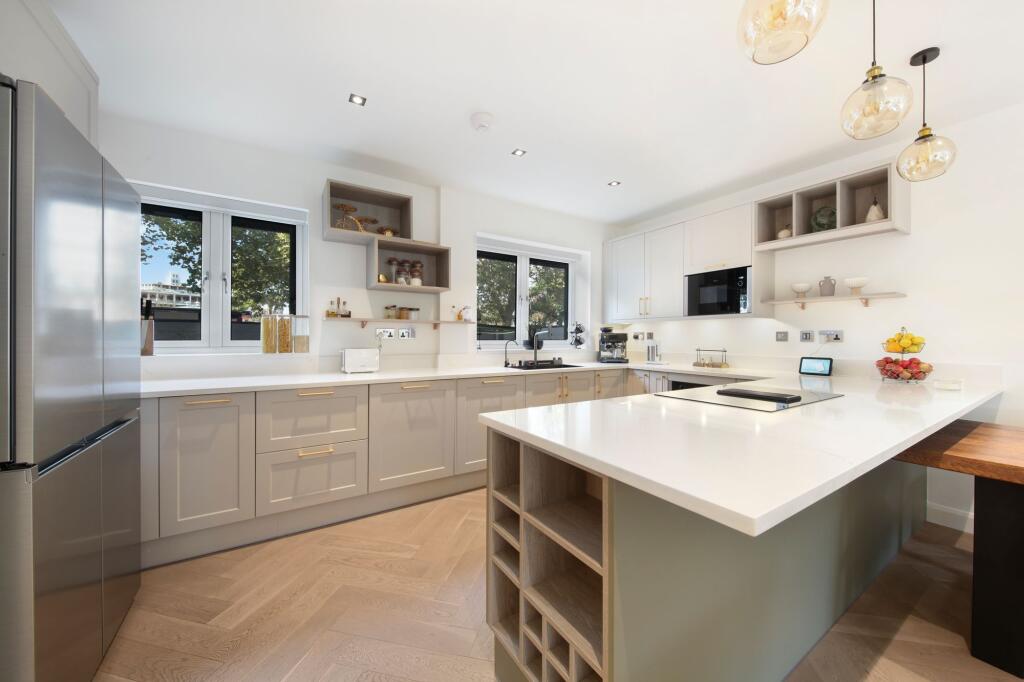 Redriff Road, London, SE16 photo 4