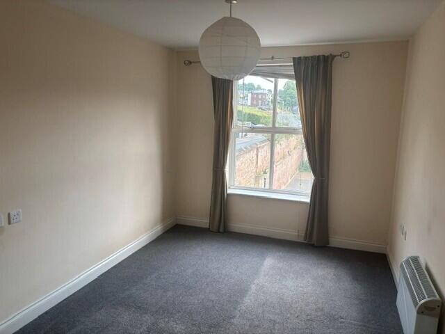 Apartment in Bradford, Bingley - More