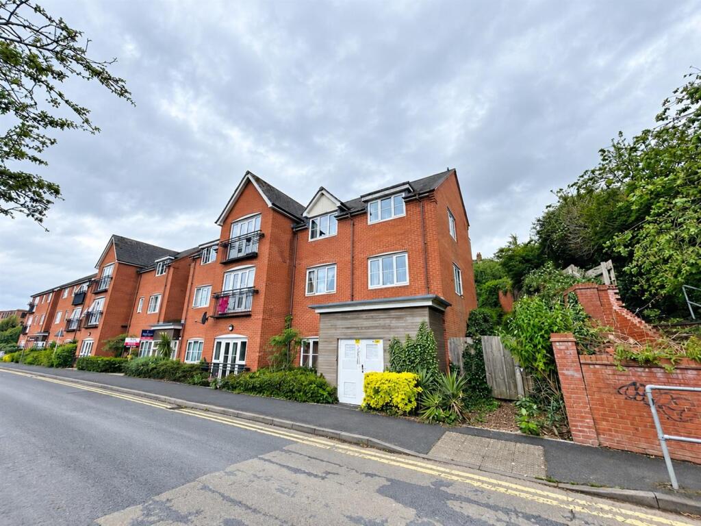Main image of property: River House, Common Road, Evesham