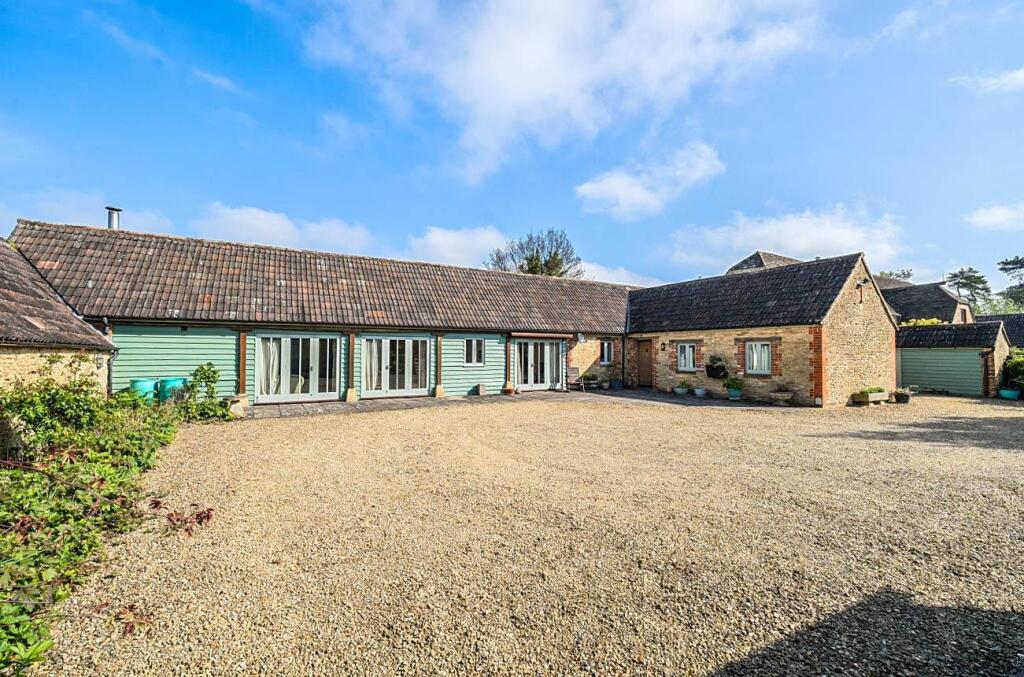 Main image of property: Stanton St. Quintin,