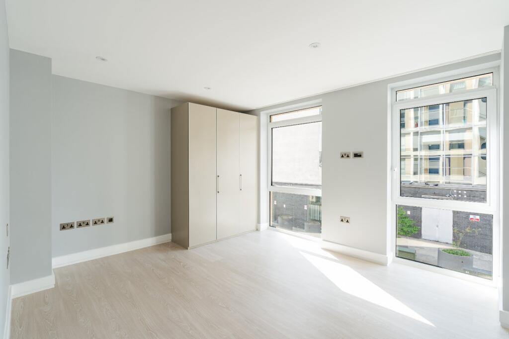 Apartment in London - View 3