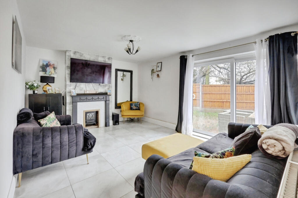 London Road, Benfleet photo 3