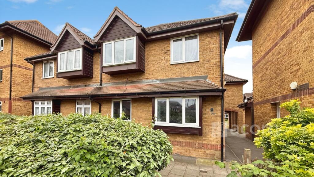 Main image of property: Columbus Square Erith DA8