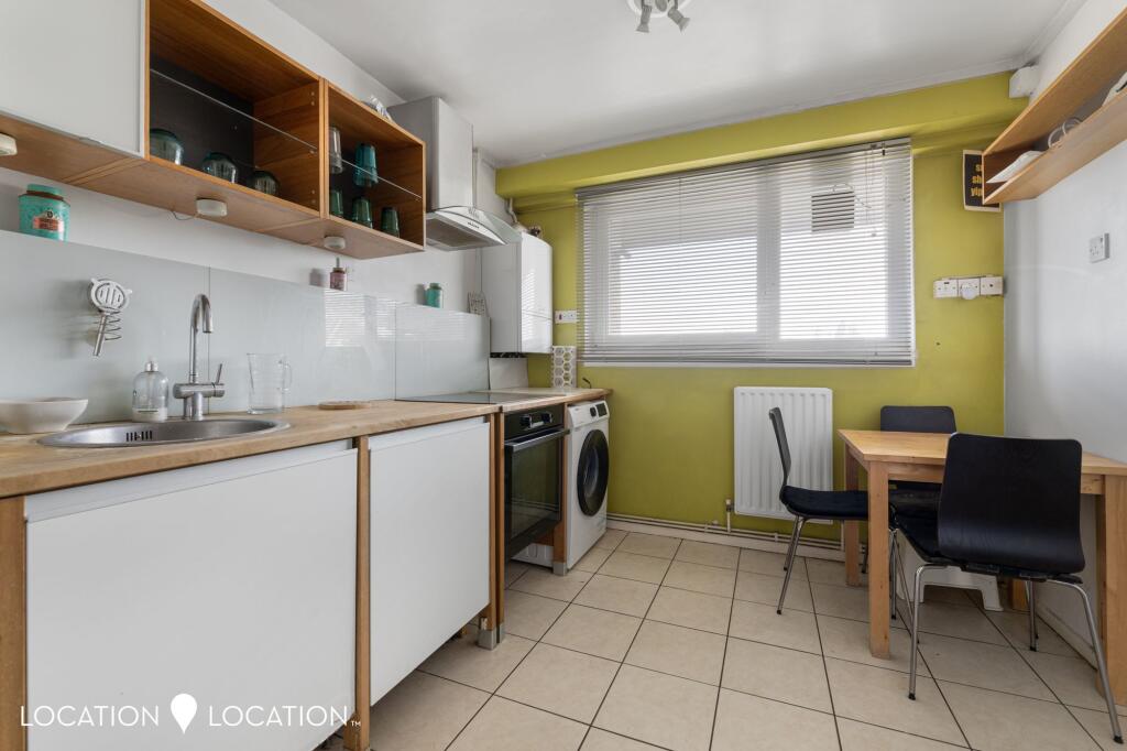 Therfield Court, Brownswood Road, N4 photo 4