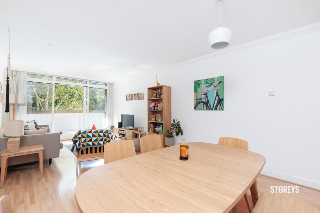 Apartment in London - More