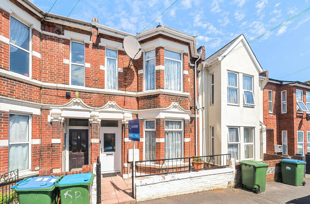 4-bed terraced on Oxford Avenue, Southampton, Hampshire, £380,000