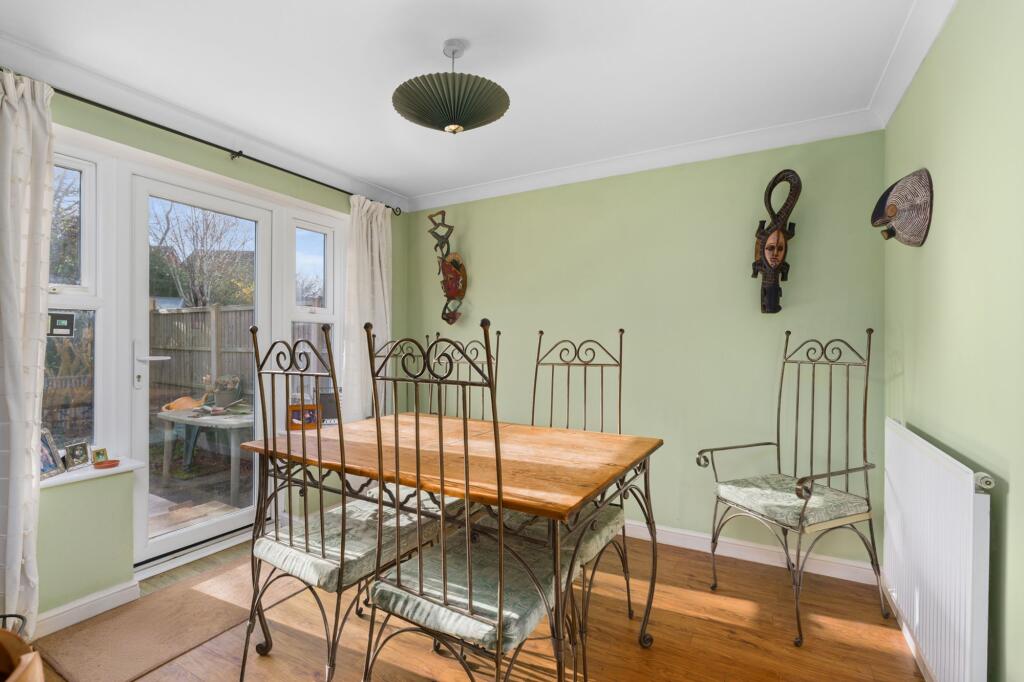 House in Bishop's Stortford, Bishop's Gate - View 2