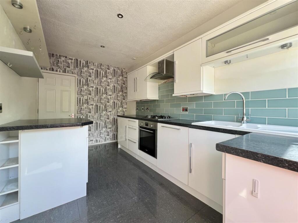 House in Bromsgrove, Hagley - View 5