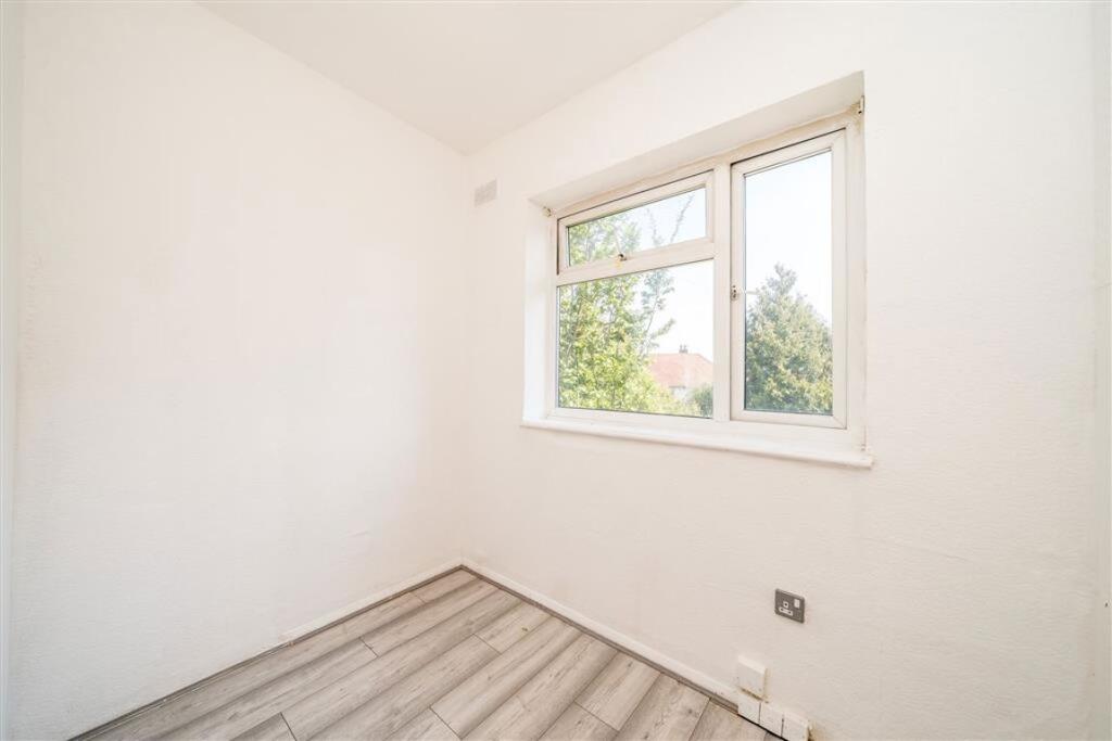 House in London - View 4