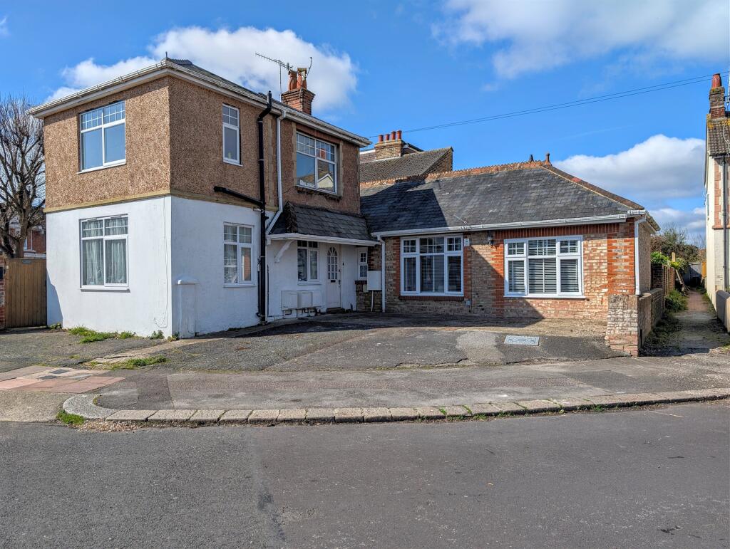 Main image of property: Kingsland Road, Worthing