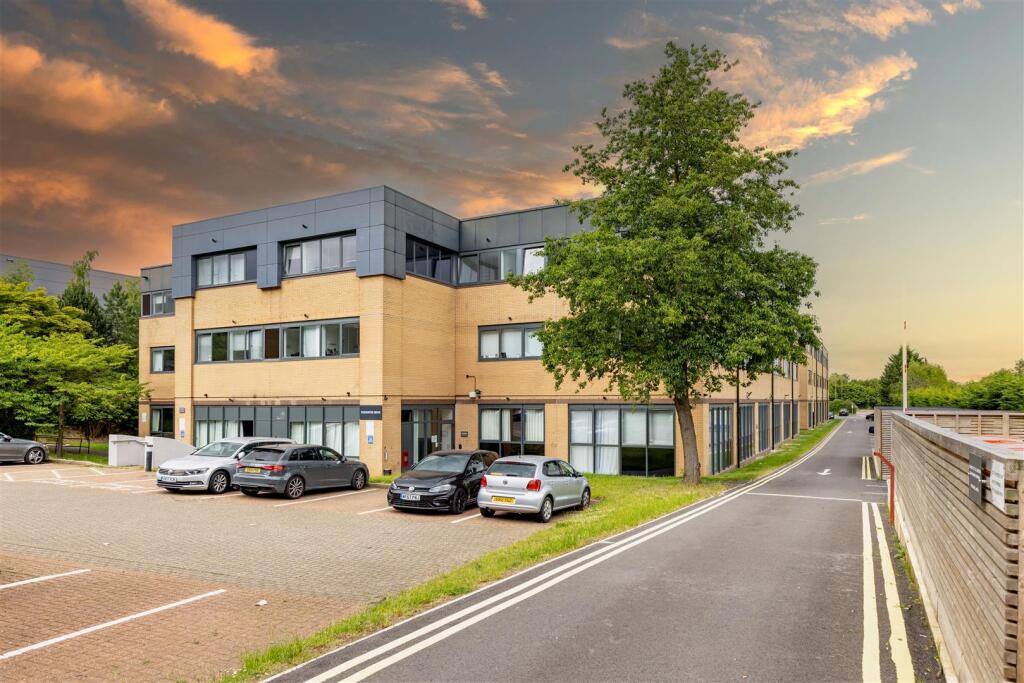 Apartment in Milton Keynes - View 2