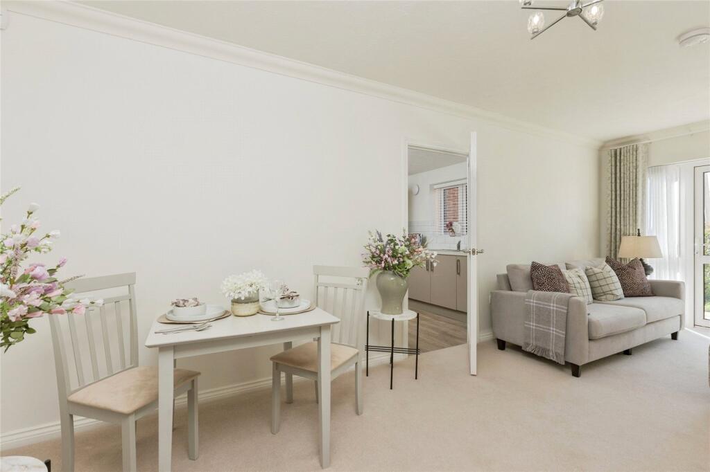 Birchwood Park Avenue, Swanley, Kent, BR8 photo 3
