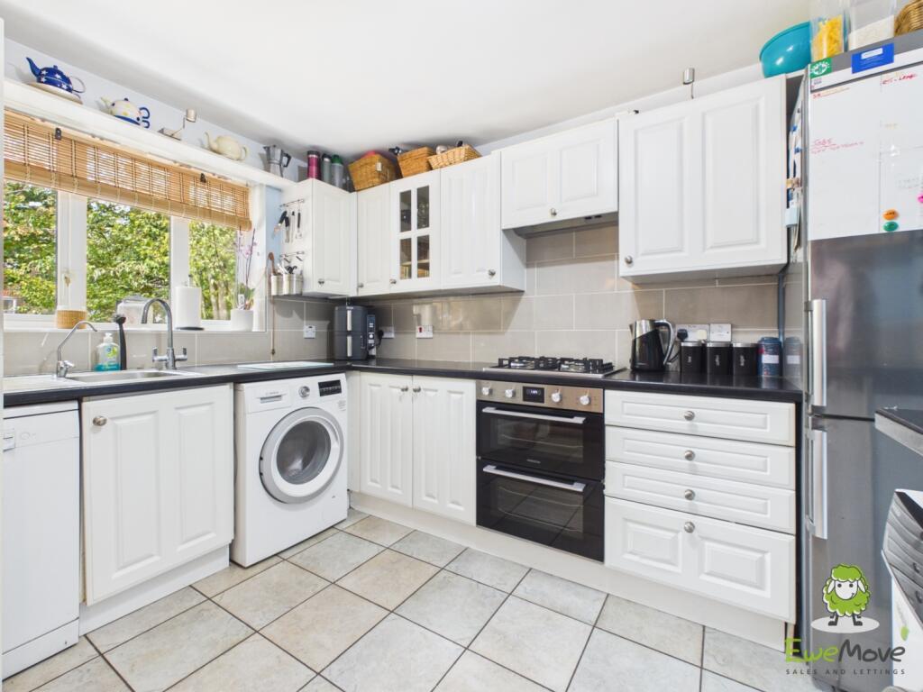 House in Basingstoke and Deane, Chineham - View 5