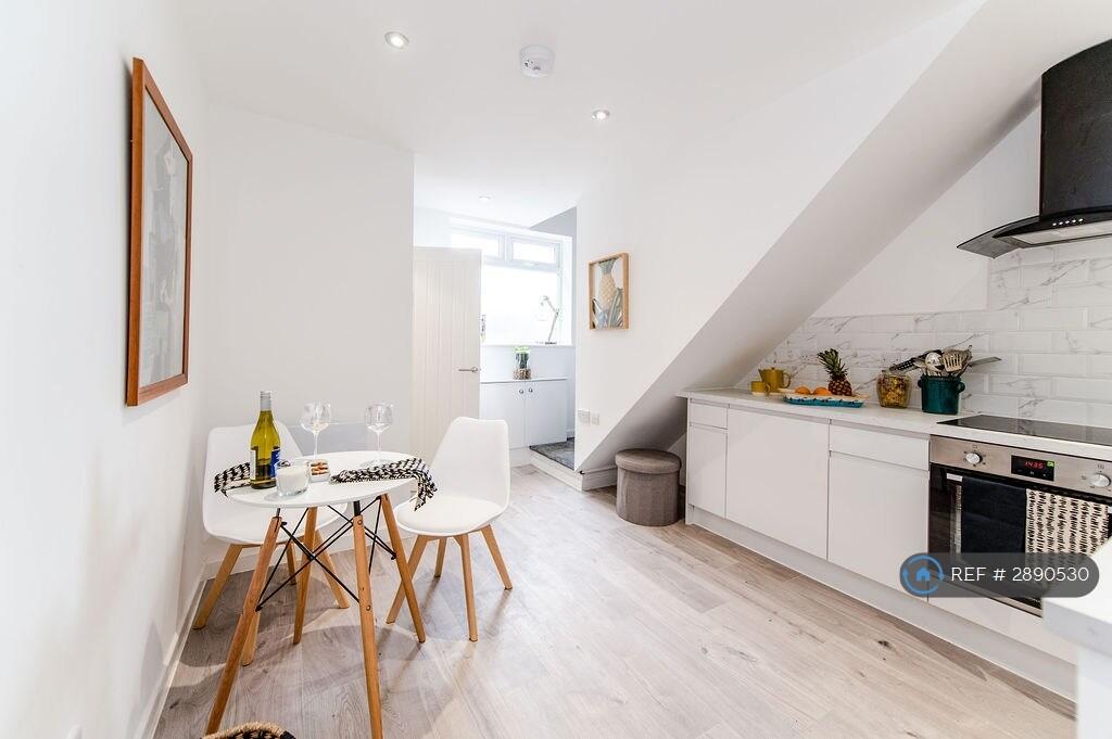 Main image of property: Hunters Lane, Oldham, OL1